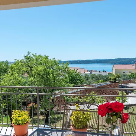 Apartment Cascades Trogir